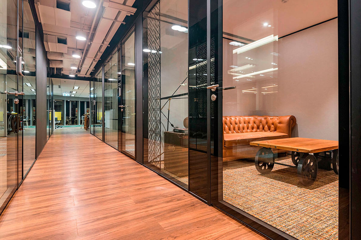 Стеклянные перегородки